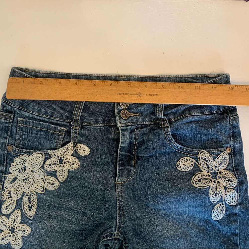 Imperial Star Girls Blue Denim Shorts Size US 12-14 Lace Flower Embellishments - Picture 5 of 7